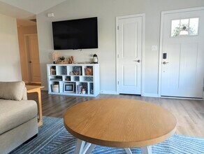 807 Discovery Cove in Newport, NC - Building Photo - Building Photo