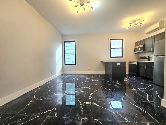 226 Roseville Ave in Newark, NJ - Building Photo - Building Photo