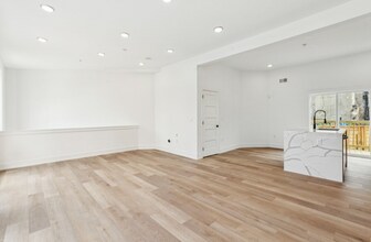 136-40 E Cumberland St-Unit -Unit 1 in Philadelphia, PA - Building Photo - Building Photo