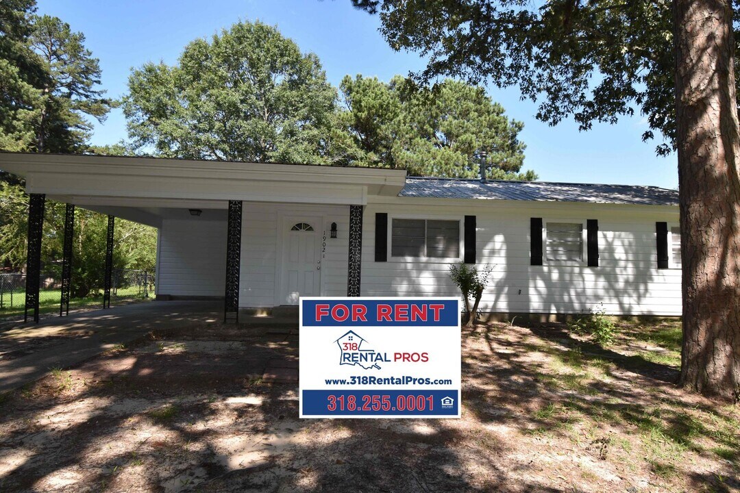 1902 Lexington St in Ruston, LA - Building Photo