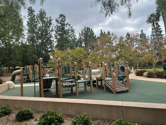 22 Cabazon, Unit 22 in Irvine, CA - Building Photo - Building Photo
