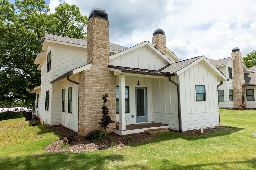 The Laurel in Dahlonega, GA - Building Photo