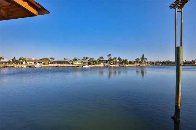 property at 6422 Lake Sunrise Dr