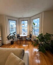 380 Broadway, Unit 2 in Cambridge, MA - Building Photo - Building Photo