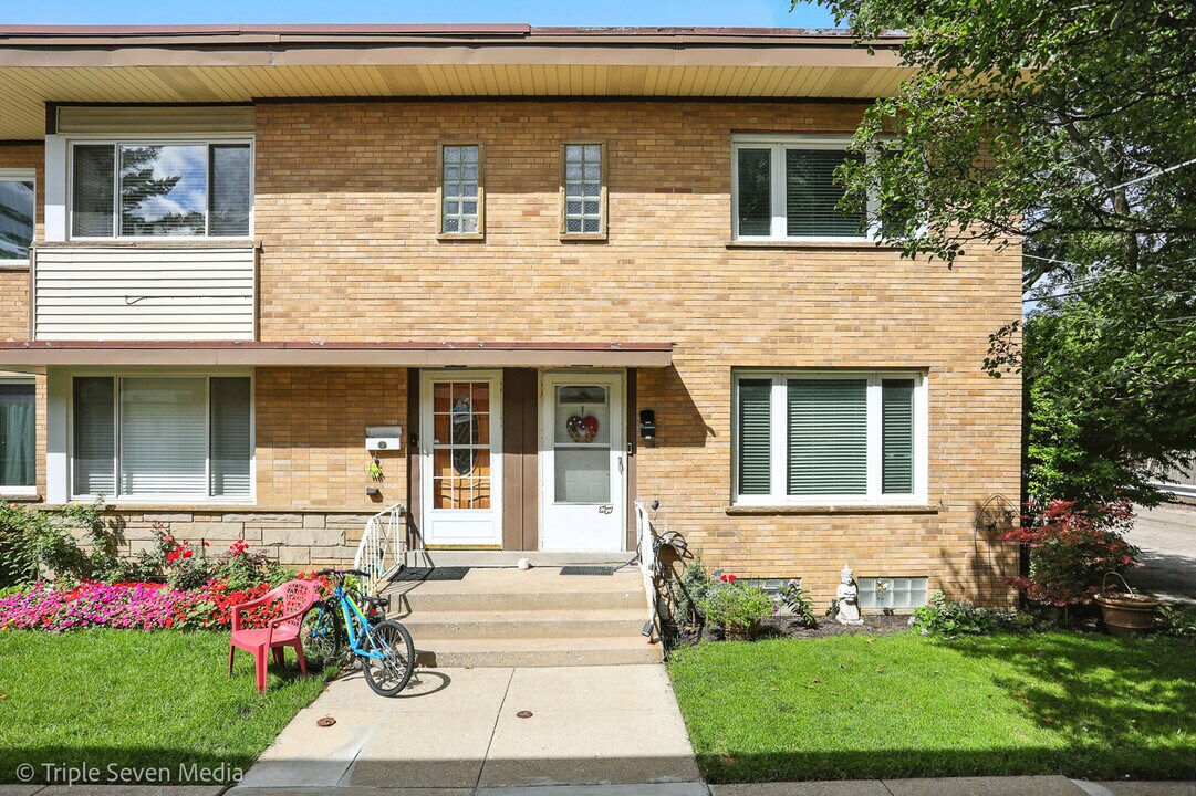 4730 Main St in Skokie, IL - Building Photo