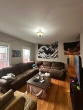 171 Walnut St, Unit 2 in Somerville, MA - Building Photo - Building Photo