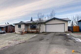 7230 Cantonment Ct in Anchorage, AK - Building Photo - Building Photo