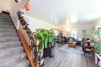 116 Regents Blvd in Troy, MI - Building Photo - Building Photo