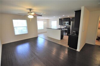 11000 Pilgrimage Dr in Austin, TX - Building Photo - Building Photo