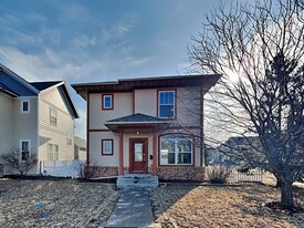 5000 Humboldt Ln in Minneapolis, MN - Building Photo