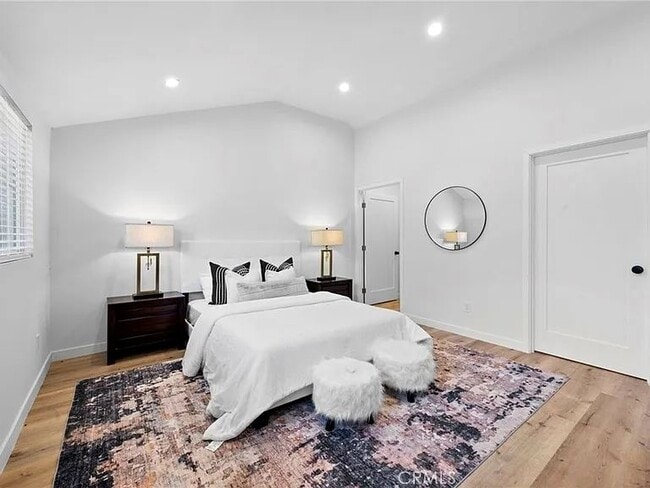 property at 5518 Simpson Ave