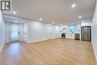 354 Bouffard Rd in Windsor, ON - Building Photo - Building Photo