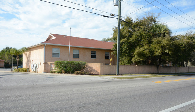 Congress Place Apartments in New Port Richey, FL - Building Photo - Building Photo