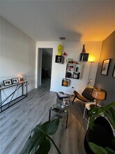 5942 Mustang Manor in Davie, FL - Building Photo - Building Photo