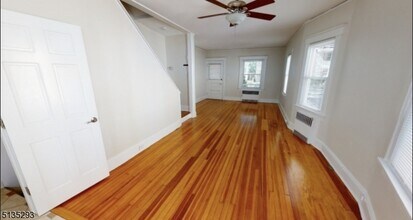 40 Dunnell Rd in Maplewood, NJ - Building Photo - Building Photo