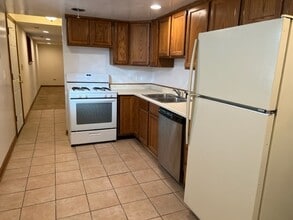 922 S Grove Ave, Unit 1 in Oak Park, IL - Foto de edificio - Building Photo