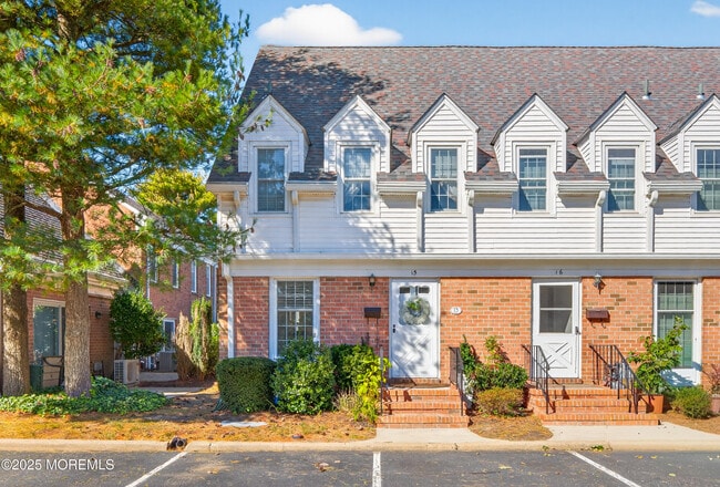property at 15 Wyckham Rd