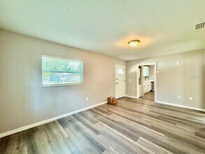 6400 30th St N in St. Petersburg, FL - Building Photo - Building Photo