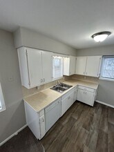 2450 Porter St SW in Wyoming, MI - Building Photo - Building Photo