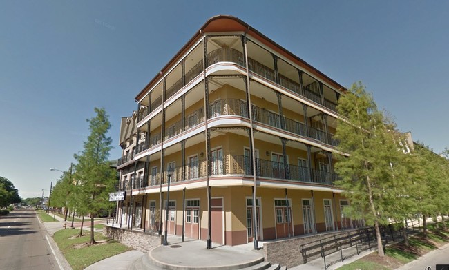 Fieldhouse Condominiums in Baton Rouge, LA - Building Photo - Building Photo