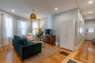 57 Pleasant St-Unit -1 in Boston, MA - Building Photo - Building Photo