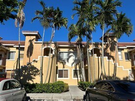 621 NW 78th Ter, Unit 205 in Pembroke Pines, FL - Building Photo