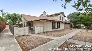 5854 Royal Rdg Dr in San Antonio, TX - Building Photo