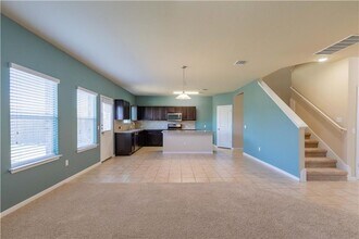 403 Sabina Dr in Cedar Park, TX - Foto de edificio - Building Photo