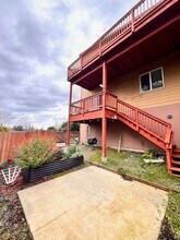 2389 Brooklyn Dr in Coos Bay, OR - Building Photo - Building Photo