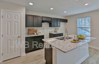 8132 Noroad in Jacksonville, FL - Building Photo - Building Photo