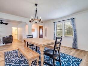 105 Maynard St in Bastrop, TX - Building Photo - Building Photo