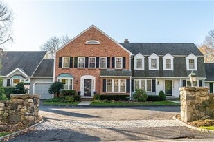 143 East Ave in New Canaan, CT - Building Photo