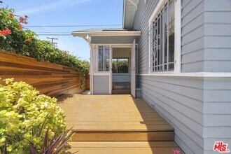 320 4th Ave in Los Angeles, CA - Building Photo - Building Photo