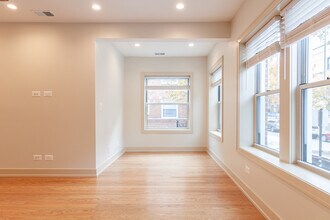 3531 N Broadway St, Unit 1B in Chicago, IL - Building Photo - Building Photo