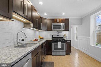 120 S Wolfe St in Baltimore, MD - Building Photo - Building Photo