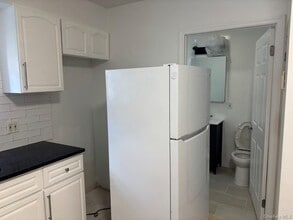 41-59-59 70th St in Queens, NY - Building Photo - Building Photo