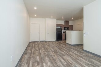 Casa de Encantada Senior Apartments in Rio Rancho, NM - Foto de edificio - Building Photo