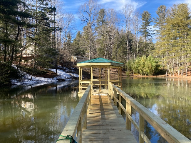 property at 30 Lakemont Cottage Trail