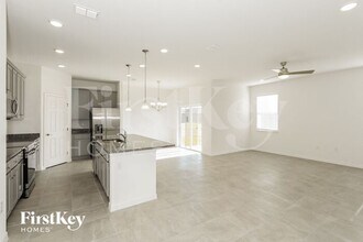 531 Crown Rose Dr in Eagle Lake, FL - Building Photo - Building Photo