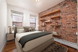 80 Revere St, Unit 6 in Boston, MA - Building Photo - Building Photo