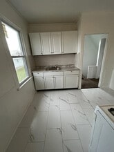 1615 Cedar St in Turtle Creek, PA - Foto de edificio - Building Photo