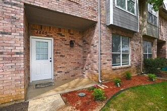 1505 Barbara Dr in Lewisville, TX - Building Photo - Building Photo