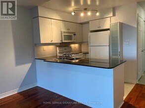 19 Barberry Pl in Toronto, ON - Building Photo - Building Photo