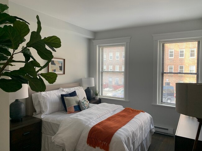 15 Park Dr, Unit Park Dr. #1 in Boston, MA - Building Photo - Building Photo