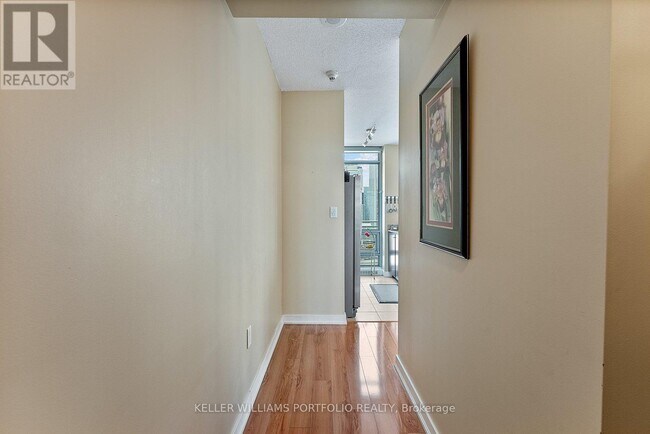 3 Navy Wharf Ct in Toronto, ON - Building Photo - Building Photo