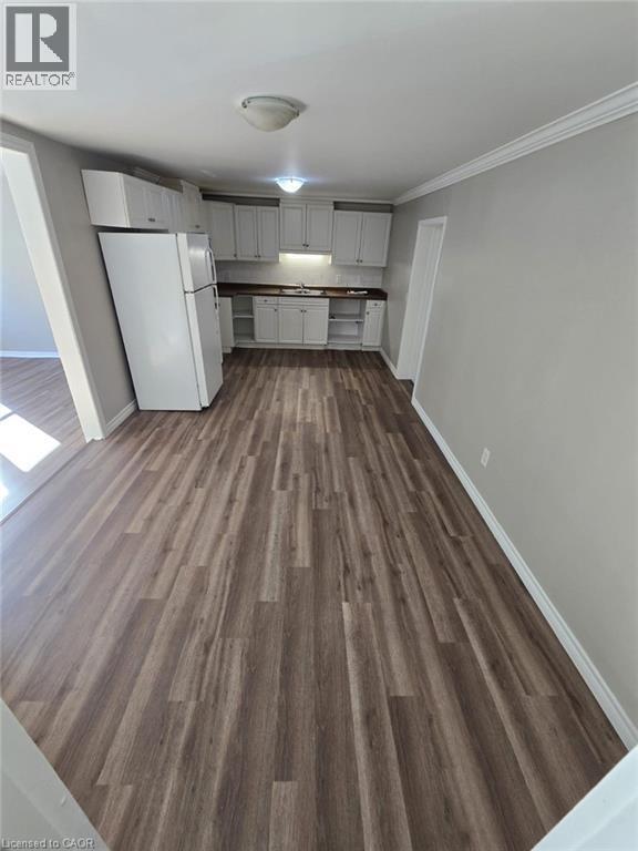 4 Vollette St in St Catharines, ON - Building Photo - Building Photo