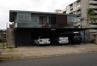 803 Lukepane Ave in Honolulu, HI - Building Photo - Building Photo