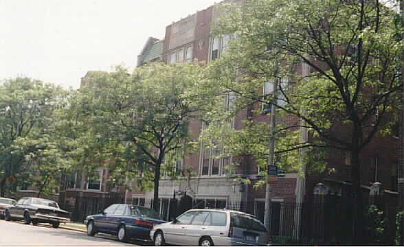 Ashland Court in Chicago, IL - Building Photo - Building Photo