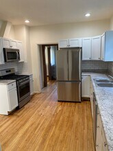 1090 13th Ave SE in Minneapolis, MN - Building Photo - Building Photo