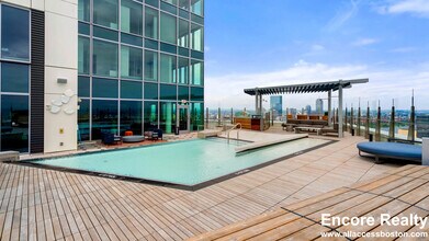 35 Lomasney Wy in Boston, MA - Foto de edificio - Building Photo